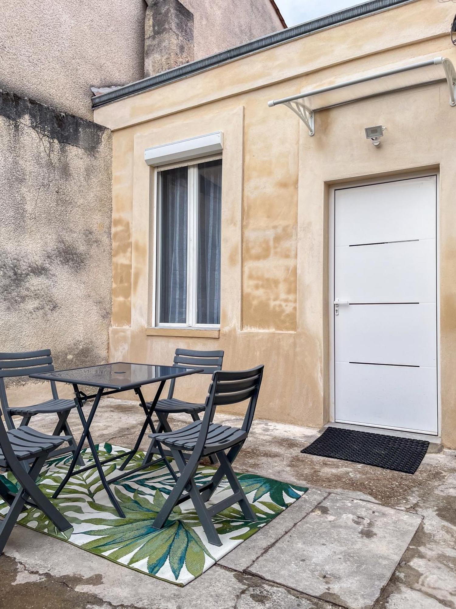 Echoppe Typique Avec Terrasse Villa Таланс Екстериор снимка